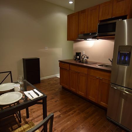 Chetwynd The Lion Inn & Suites מראה חיצוני תמונה